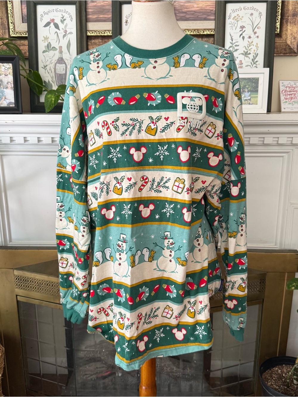 Disney Parks Walt Disney World Holiday Christmas Spirit Jersey 2022 XL